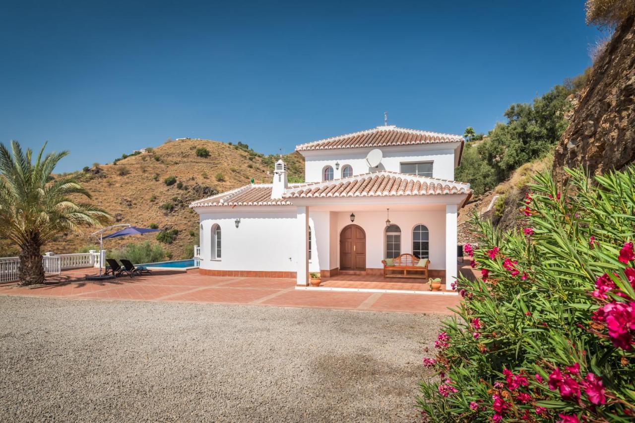 Villa El Ancla Sayalonga Εξωτερικό φωτογραφία